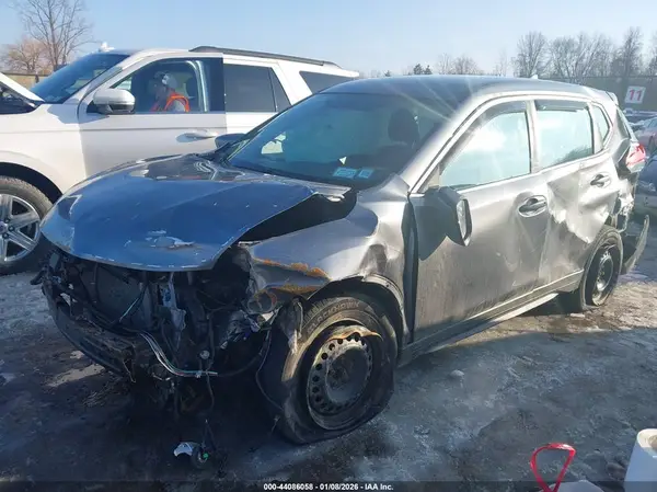 KNMAT2MV5JP513282 2018 NISSAN ROGUE - Image 2