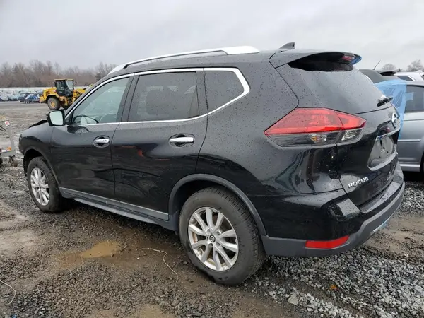KNMAT2MV5JP520037 2018 NISSAN ROGUE - Image 2