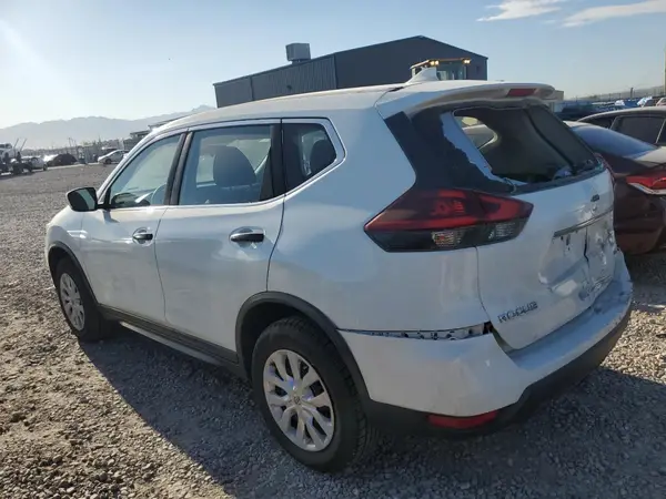 KNMAT2MV5JP521009 2018 NISSAN ROGUE - Image 2