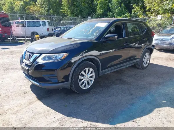 KNMAT2MV5JP521236 2018 NISSAN ROGUE - Image 2