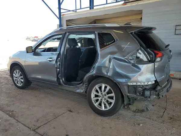 KNMAT2MV5JP523990 2018 NISSAN ROGUE - Image 2
