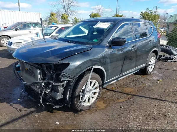 KNMAT2MV5JP526145 2018 NISSAN ROGUE - Image 2