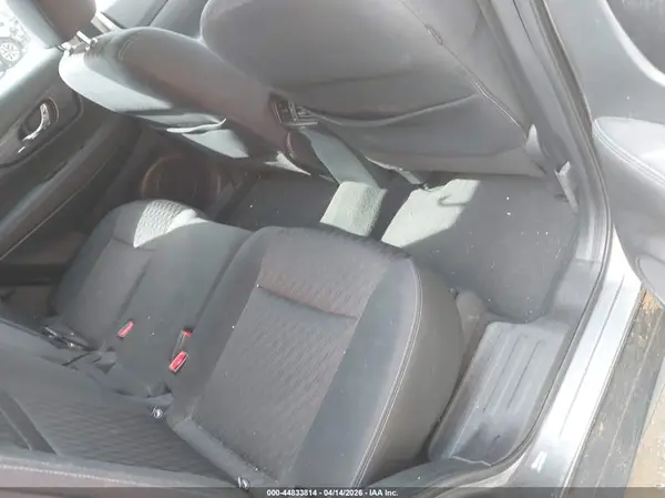KNMAT2MV5JP528381 2018 NISSAN ROGUE - Image 8