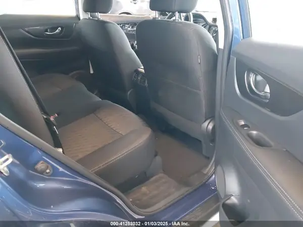 KNMAT2MV5JP528624 2018 NISSAN ROGUE - Image 8