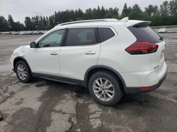 KNMAT2MV5JP531197 2018 NISSAN ROGUE - Image 2