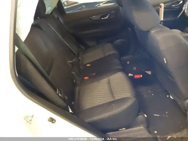 KNMAT2MV5JP540076 2018 NISSAN ROGUE - Image 8