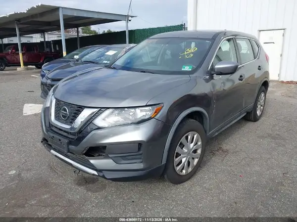 KNMAT2MV5JP542474 2018 NISSAN ROGUE - Image 2