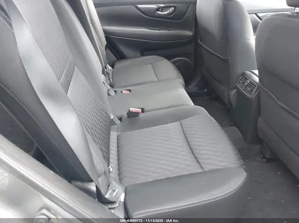 KNMAT2MV5JP542474 2018 NISSAN ROGUE - Image 8