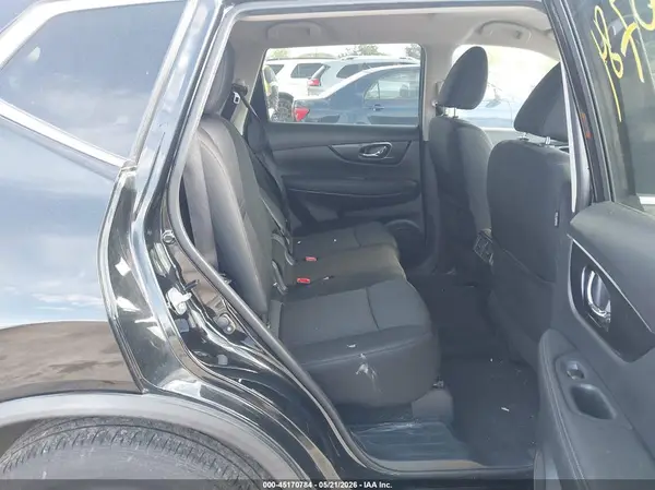 KNMAT2MV5JP543401 2018 NISSAN ROGUE - Image 8