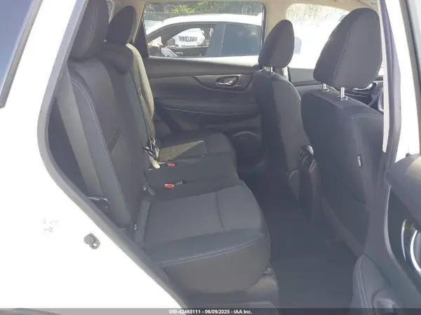 KNMAT2MV5JP545939 2018 NISSAN ROGUE - Image 8