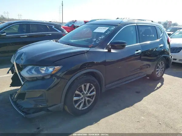 KNMAT2MV5JP550199 2018 NISSAN ROGUE - Image 2