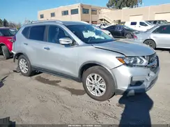 KNMAT2MV5JP555421 2018 NISSAN ROGUE