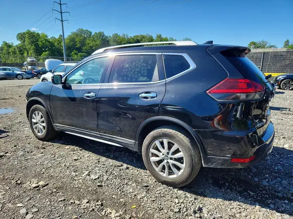 KNMAT2MV5JP561445 2018 NISSAN ROGUE - Image 2