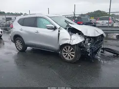 KNMAT2MV5JP562935 2018 NISSAN ROGUE