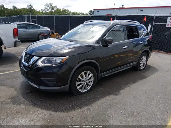 KNMAT2MV5JP564698 2018 NISSAN ROGUE - Image 2