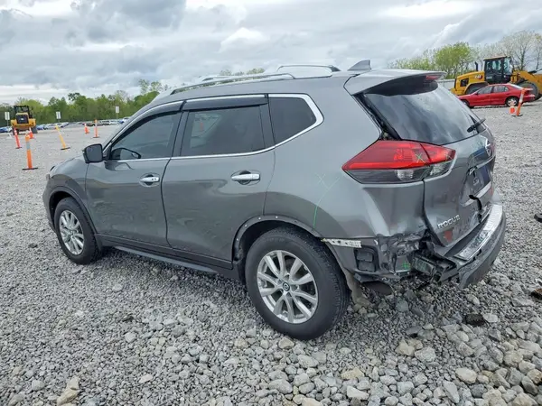 KNMAT2MV5JP566788 2018 NISSAN ROGUE - Image 2