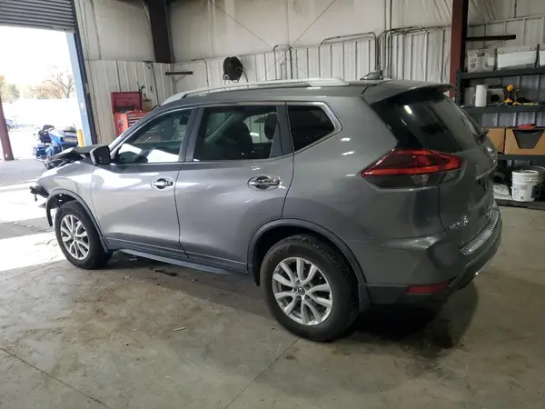 KNMAT2MV5JP567178 2018 NISSAN ROGUE - Image 2