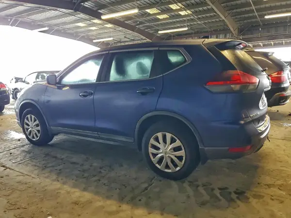 KNMAT2MV5JP568072 2018 NISSAN ROGUE - Image 2