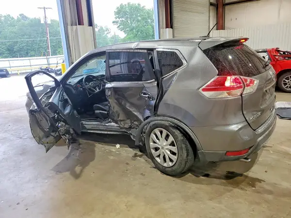 KNMAT2MV5JP569044 2018 NISSAN ROGUE - Image 2