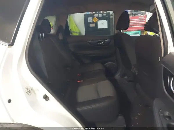 KNMAT2MV5JP574180 2018 NISSAN ROGUE - Image 8