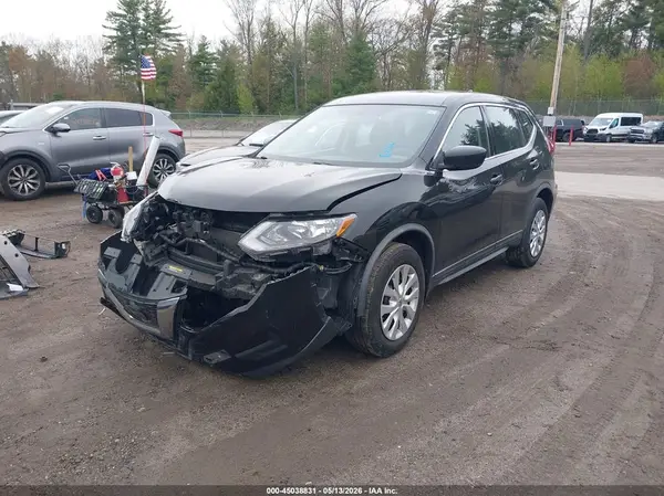 KNMAT2MV5JP585941 2018 NISSAN ROGUE - Image 2