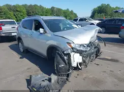 KNMAT2MV5JP587074 2018 NISSAN ROGUE