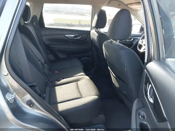 KNMAT2MV5JP588743 2018 NISSAN ROGUE - Image 8