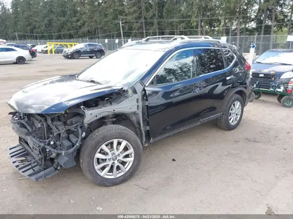 KNMAT2MV5JP593778 2018 NISSAN ROGUE - Image 2