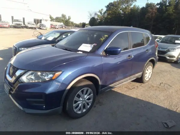 KNMAT2MV5JP595031 2018 NISSAN ROGUE - Image 2