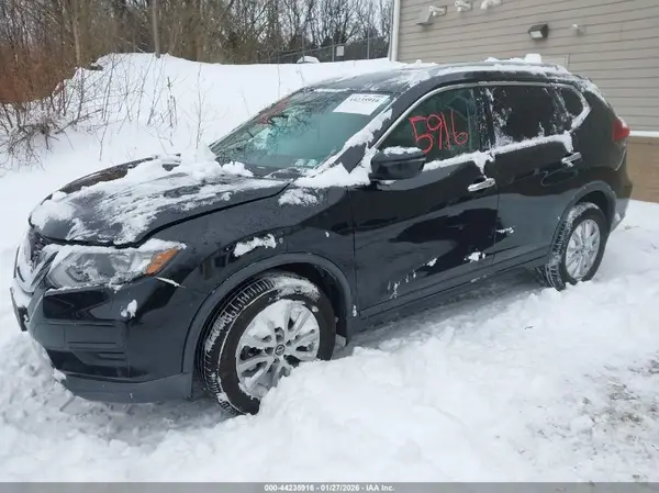 KNMAT2MV5JP597510 2018 NISSAN ROGUE - Image 2