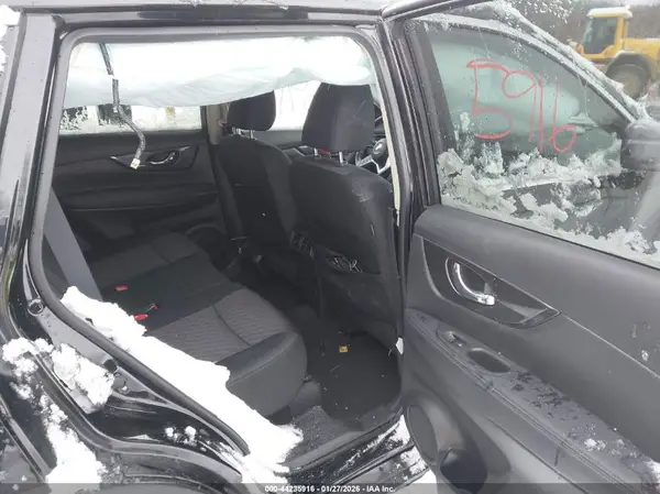 KNMAT2MV5JP597510 2018 NISSAN ROGUE - Image 8