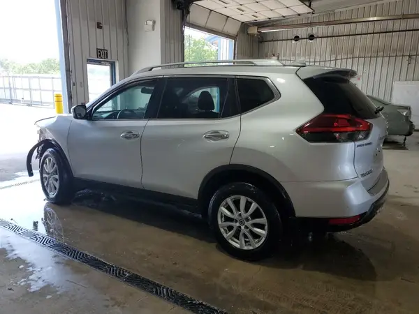 KNMAT2MV5JP599127 2018 NISSAN ROGUE - Image 2