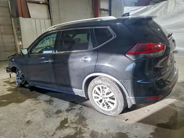 KNMAT2MV5JP603712 2018 NISSAN ROGUE - Image 2
