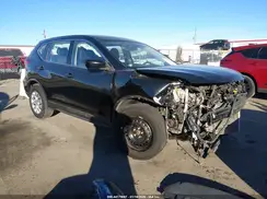 KNMAT2MV5JP605783 2018 NISSAN ROGUE