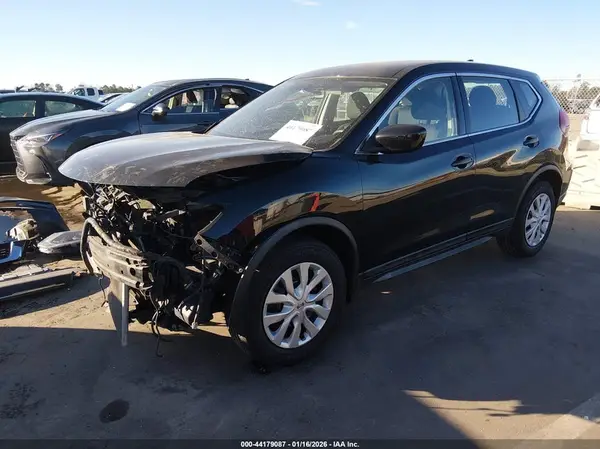 KNMAT2MV5JP605783 2018 NISSAN ROGUE - Image 2