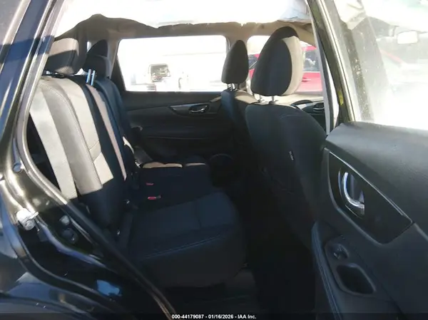 KNMAT2MV5JP605783 2018 NISSAN ROGUE - Image 8
