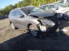 KNMAT2MV5JP609624 2018 NISSAN ROGUE