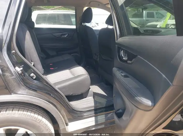 KNMAT2MV5JP612457 2018 NISSAN ROGUE - Image 8