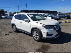 KNMAT2MV5JP615682 2018 NISSAN ROGUE
