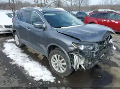 KNMAT2MV5JP618288 2018 NISSAN ROGUE