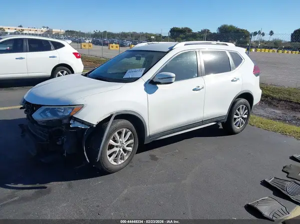 KNMAT2MV5KP529158 2019 NISSAN ROGUE - Image 2