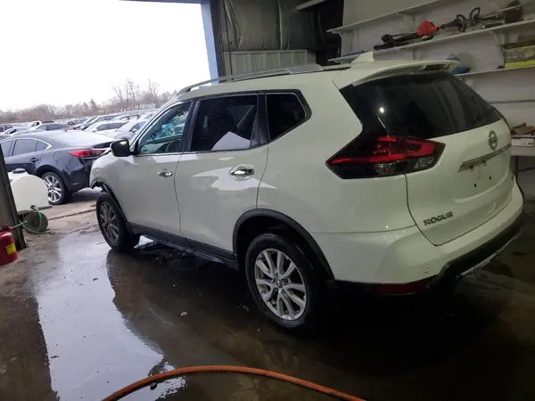 KNMAT2MV5LP517769 2020 NISSAN ROGUE - Image 2