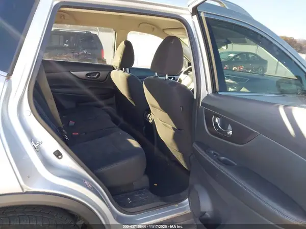 KNMAT2MV6GP612573 2016 NISSAN ROGUE - Image 8