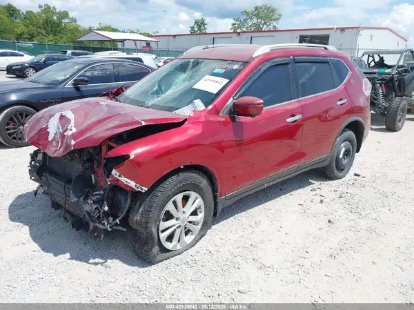KNMAT2MV6GP621323 2016 NISSAN ROGUE - Image 2
