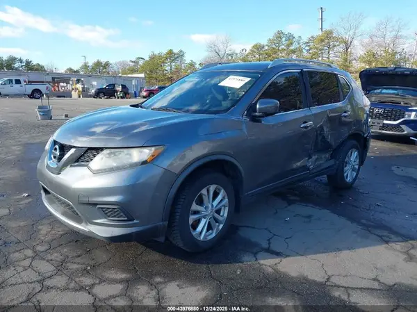 KNMAT2MV6GP641636 2016 NISSAN ROGUE - Image 2