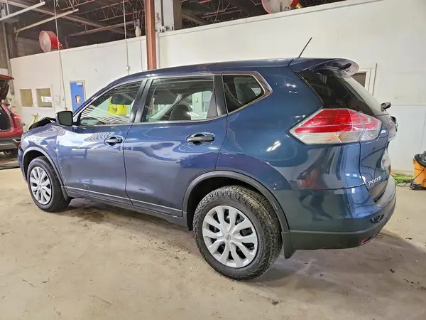 KNMAT2MV6GP653933 2016 NISSAN ROGUE - Image 2
