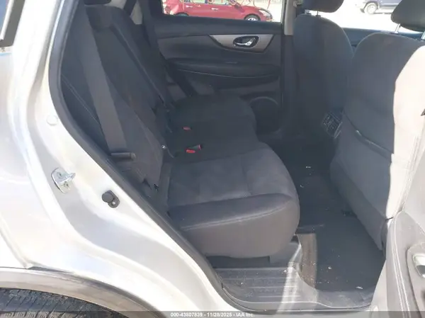 KNMAT2MV6GP667136 2016 NISSAN ROGUE - Image 8