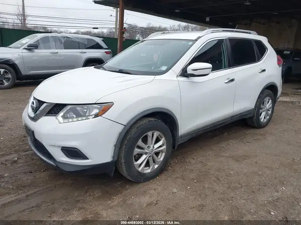 KNMAT2MV6GP676015 2016 NISSAN ROGUE - Image 2