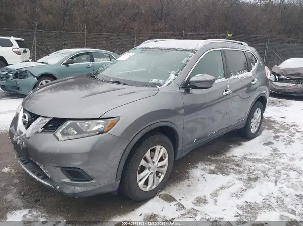 KNMAT2MV6GP676497 2016 NISSAN ROGUE - Image 2