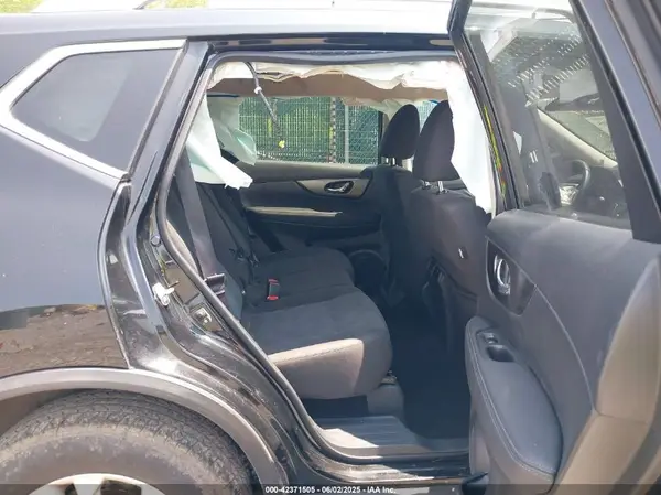 KNMAT2MV6GP688925 2016 NISSAN ROGUE - Image 8